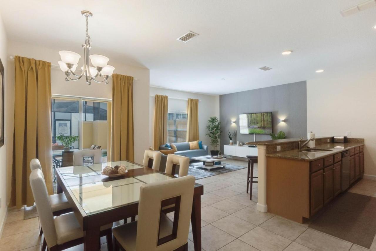 Townhome W Pool Near Disney & Orlando Attractions คิสซิมมี ภายนอก รูปภาพ