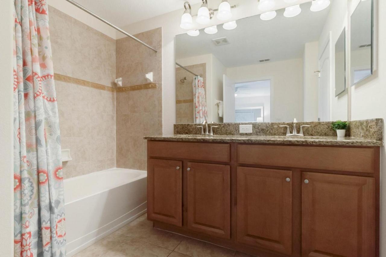 Townhome W Pool Near Disney & Orlando Attractions คิสซิมมี ภายนอก รูปภาพ